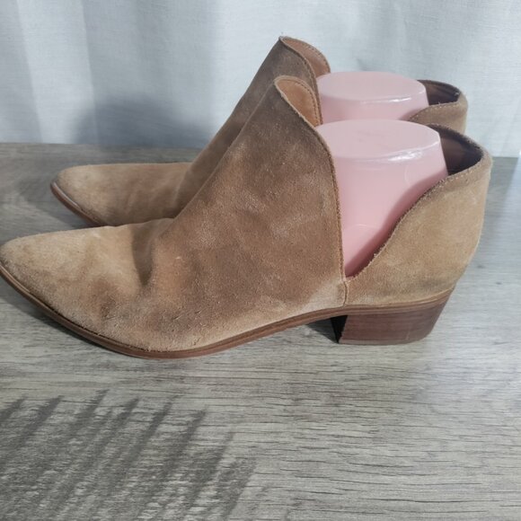 Marc Fisher Footwear Yilda Cutout Bootie, Medium Natural Suede, 11M - Picture 1 of 12